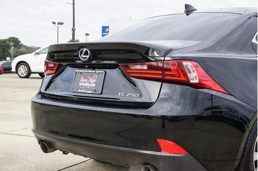 2015 Lexus IS 250 Crafted Line