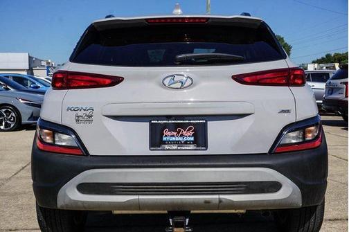 2023 Hyundai KONA SEL