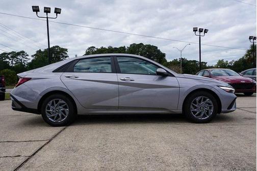 2026 Hyundai ELANTRA HEV Blue