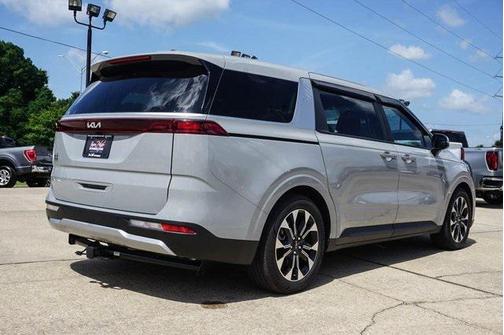 2024 Kia Carnival EX