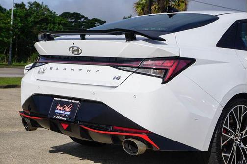 Ceramic White 2023 Hyundai ELANTRA N Base