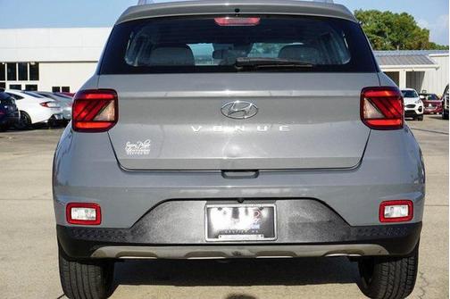 2021 Hyundai VENUE SEL