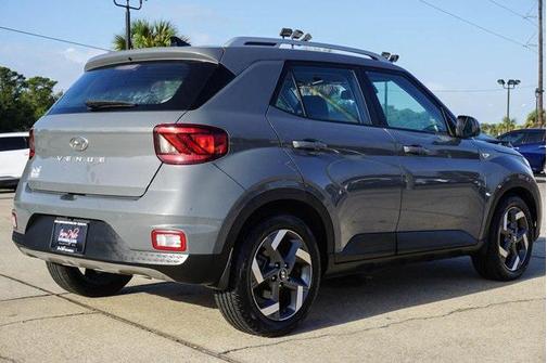 2021 Hyundai VENUE SEL