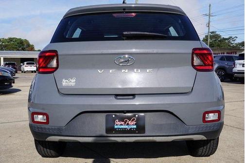 2021 Hyundai VENUE SEL