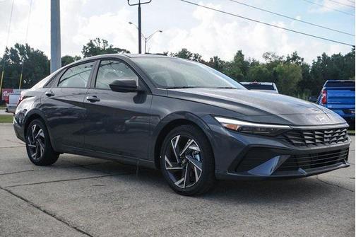 2025 Hyundai ELANTRA Sport