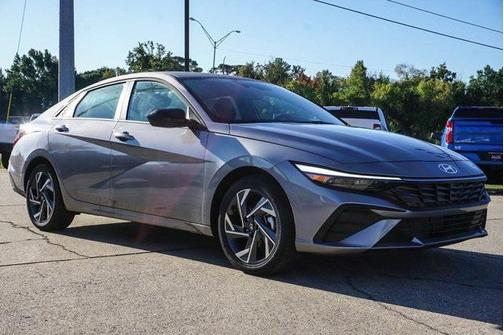 2025 Hyundai ELANTRA Sport