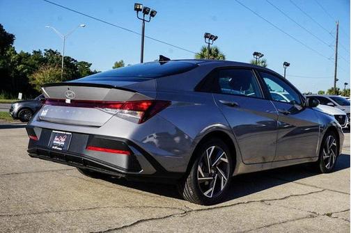 2025 Hyundai ELANTRA Sport