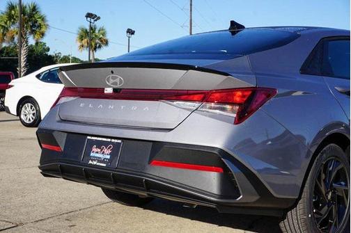 2026 Hyundai ELANTRA Sport