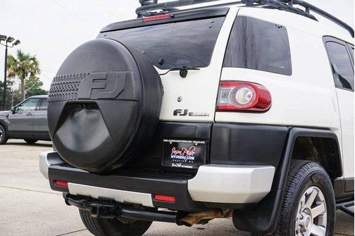 2014 Toyota FJ Cruiser Base