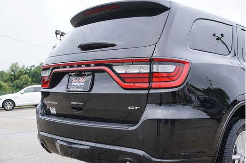 DB Black Crystal Clearcoat 2023 Dodge Durango GT
