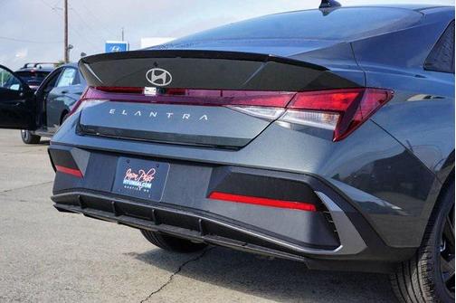 2026 Hyundai ELANTRA Sport