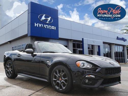 2018 FIAT 124 Spider Base