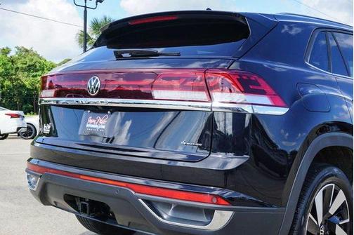 2024 Volkswagen Atlas Cross Sport 2.0T SE w/Technology 4MOTION
