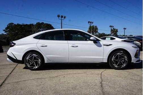 2026 Hyundai SONATA SEL