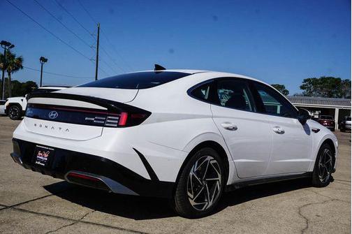 2026 Hyundai SONATA SEL