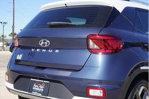2025 Hyundai VENUE Limited