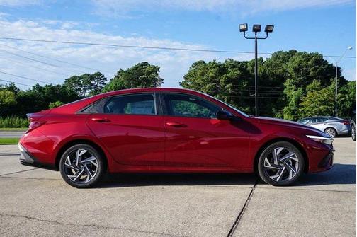 2025 Hyundai ELANTRA Sport