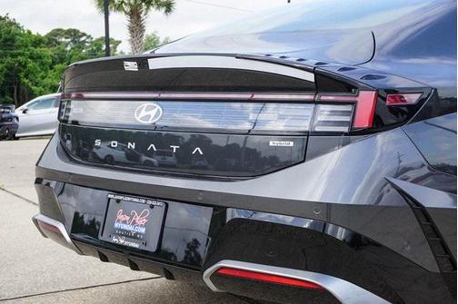 2025 Hyundai SONATA Hybrid Limited