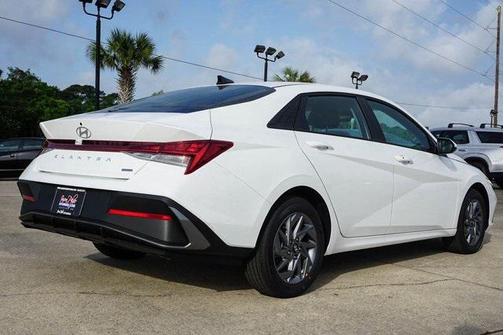 2025 Hyundai ELANTRA HEV Blue
