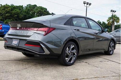 2025 Hyundai ELANTRA Sport