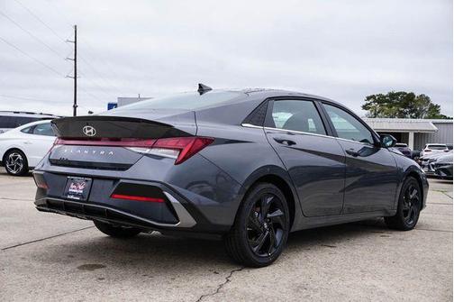 Ecotronic Gray 2026 Hyundai ELANTRA Sport