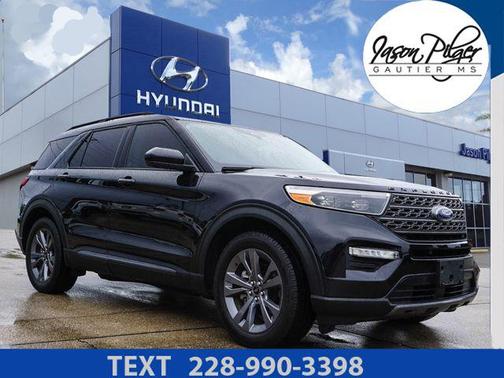 Black Metallic 2022 Ford Explorer XLT