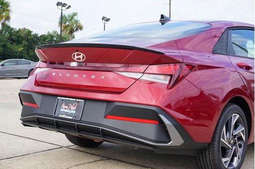 2025 Hyundai ELANTRA Sport