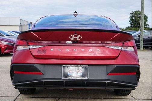 2025 Hyundai ELANTRA Sport