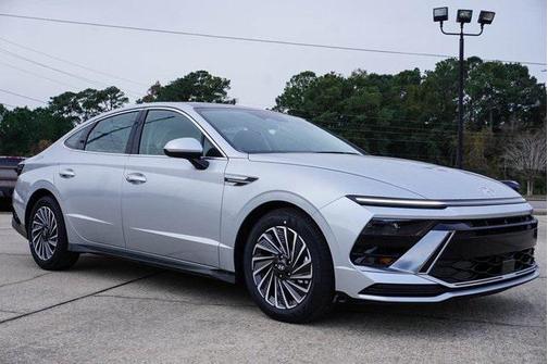 2026 Hyundai SONATA Hybrid SE