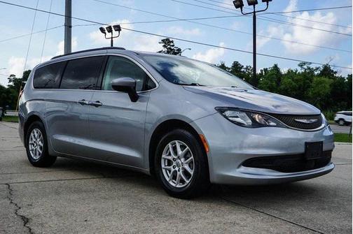 2021 Chrysler Voyager LXI