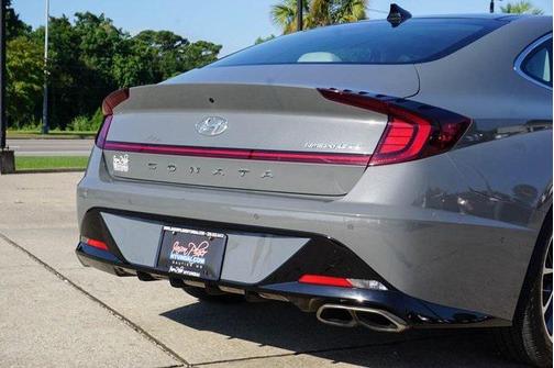 2021 Hyundai SONATA Limited