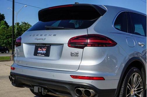 2016 Porsche Cayenne S