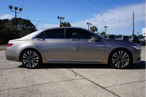 2019 Lincoln Continental Select