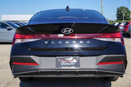 2025 Hyundai ELANTRA Sport