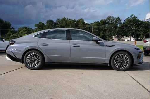 Transmission Blue 2026 Hyundai SONATA Hybrid SE