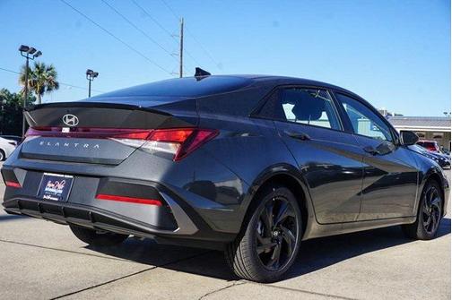 2026 Hyundai ELANTRA Sport