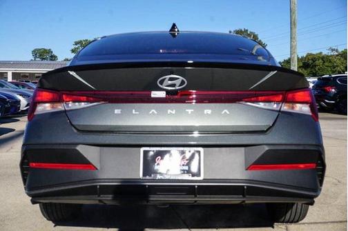 2026 Hyundai ELANTRA Sport