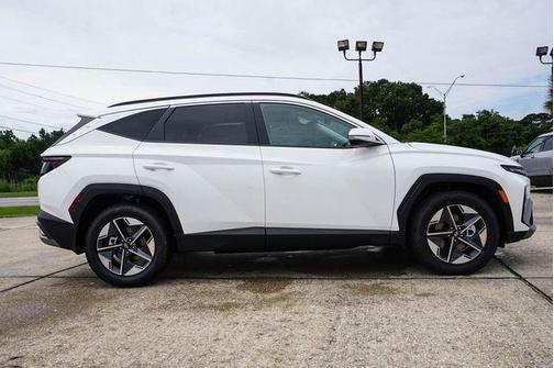 Serenity White Pearl 2026 Hyundai TUCSON SEL Premium