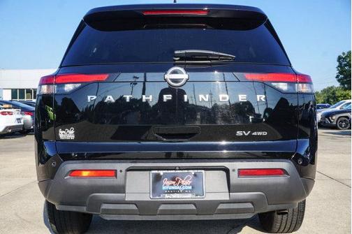 Super Black 2024 Nissan Pathfinder SV
