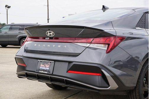 2026 Hyundai ELANTRA Sport