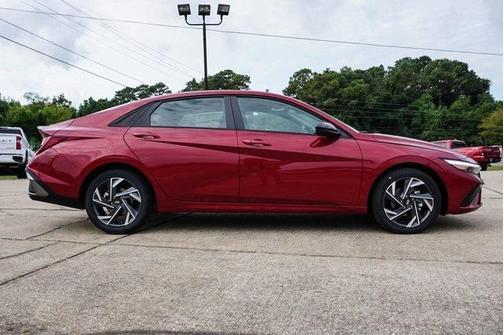 2025 Hyundai ELANTRA Sport