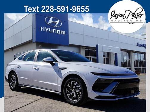 2026 Hyundai SONATA Hybrid Base