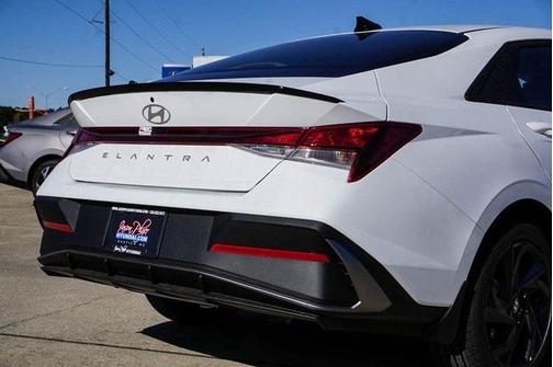 2026 Hyundai ELANTRA Sport