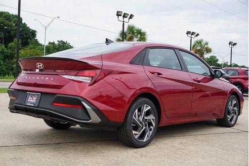 2025 Hyundai ELANTRA Sport