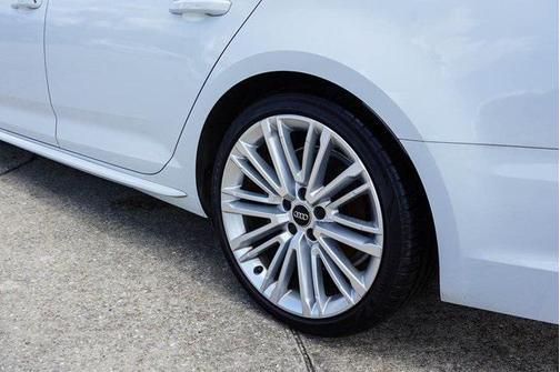 2018 Audi A4 2.0T ultra Premium Plus