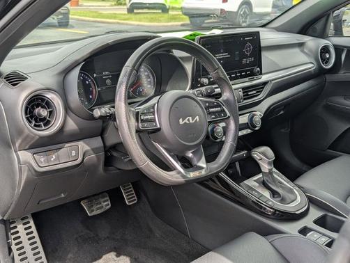 Aurora Black 2024 Kia Forte GT-Line