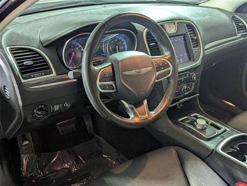 2020 Chrysler 300 Touring