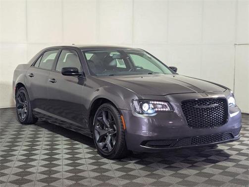 2020 Chrysler 300 Touring
