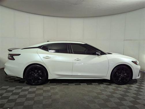 2022 Nissan Maxima SR Xtronic CVT