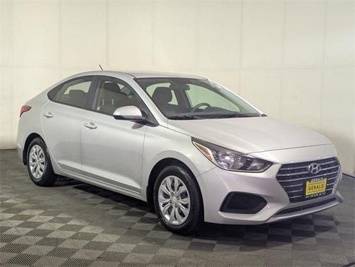 2020 Hyundai Accent SE